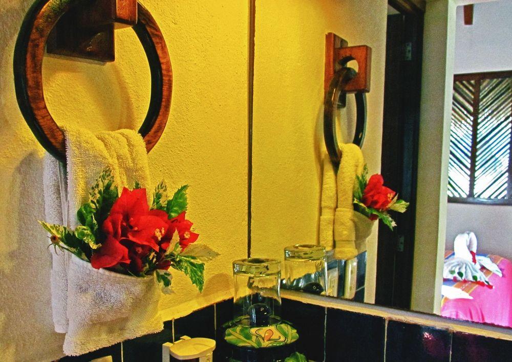 The Inn Manzanillo Bay Troncones Exterior photo