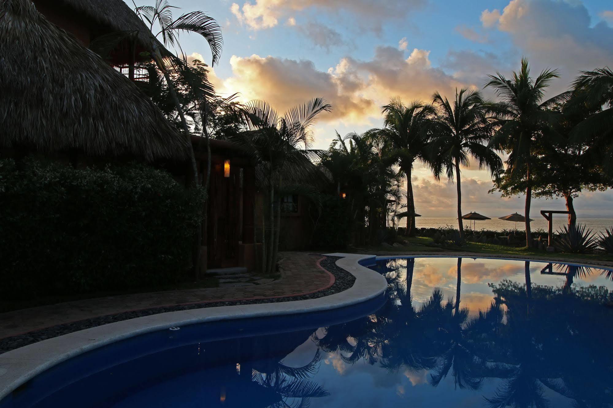 The Inn Manzanillo Bay Troncones Exterior photo